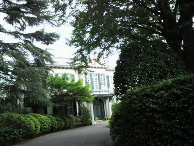 20100810 4ｵﾗﾝﾀﾞ大使官邸.JPG