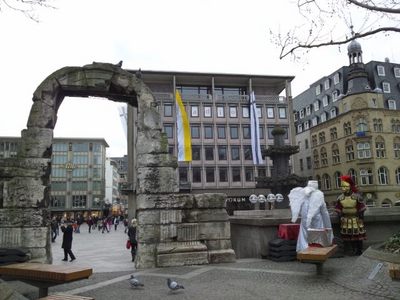 20120318 4Cologne Cathedral前2.JPG